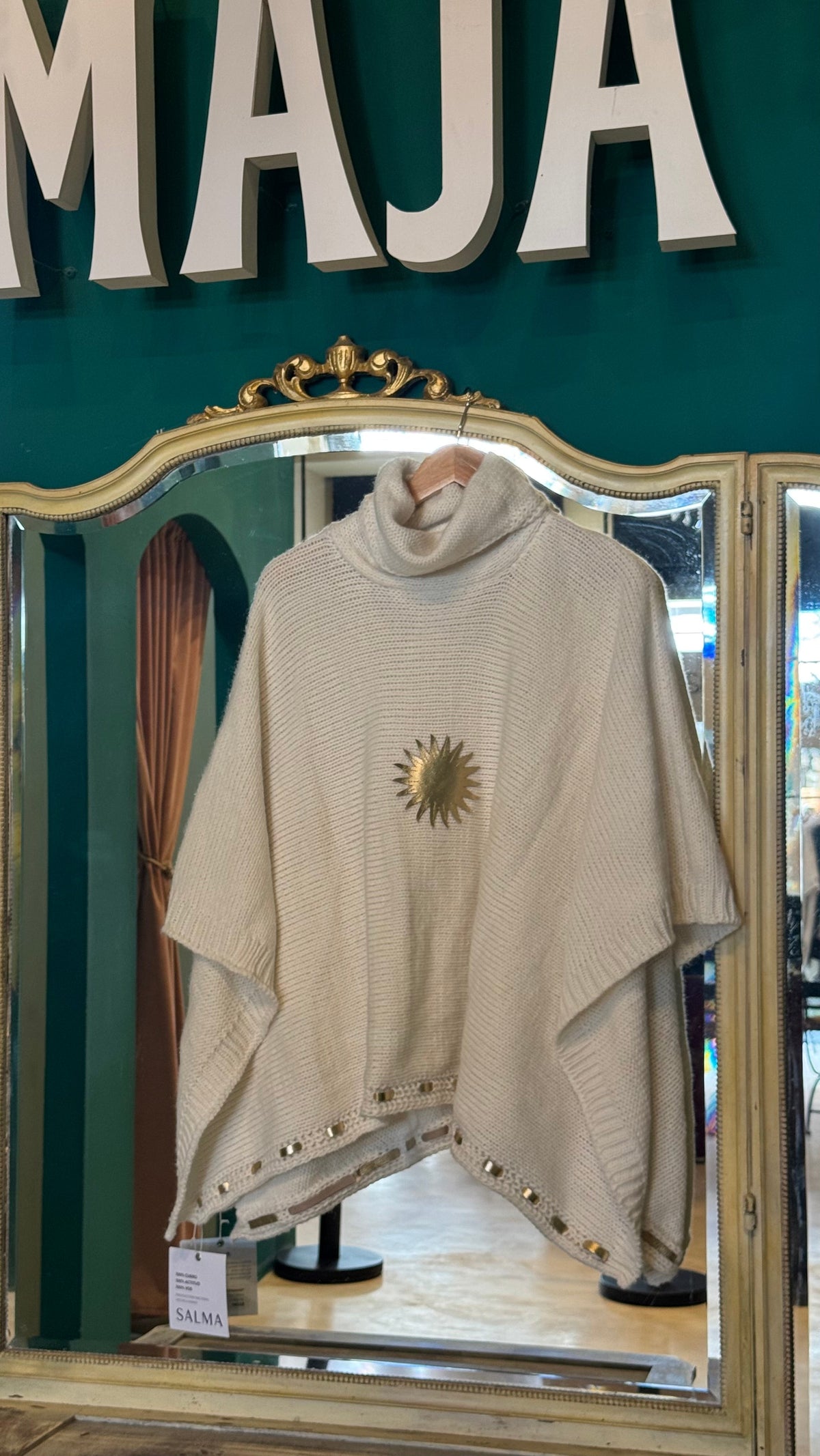 Poncho Patria blanco · SALMA